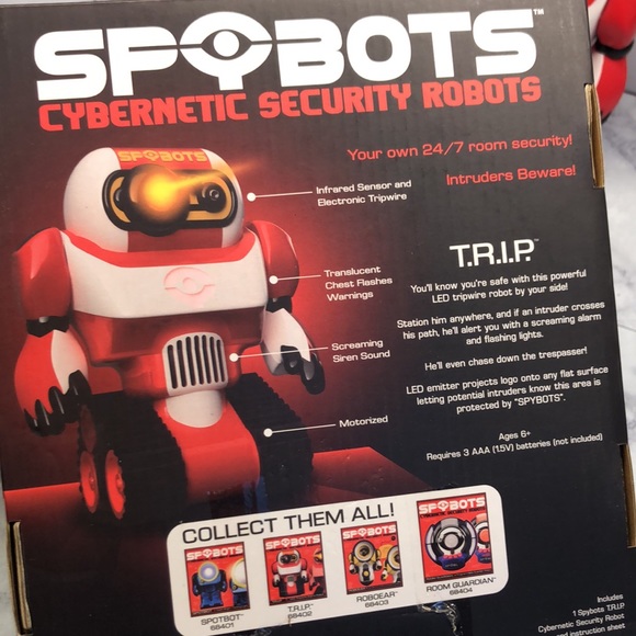 SPYBOTS T.R.I.P. Cybernetic Security Room Robot - Picture 6 of 10